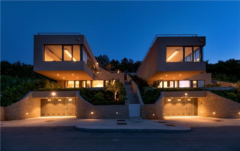 2 x 3 Bedroom Villas with Sea Views and Pools on Korcula Island, Sleeps 6 