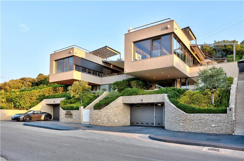 2 x 3 Bedroom Villas with Sea Views and Pools on Korcula Island, Sleeps 6 