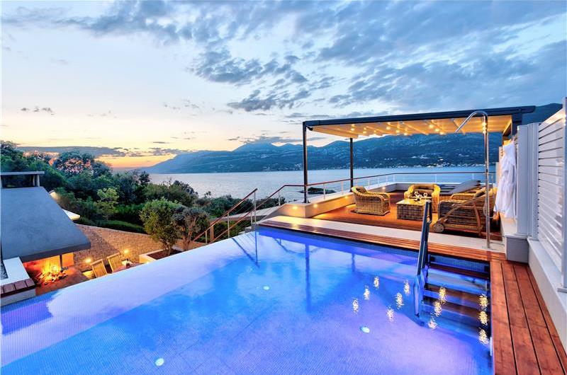 2 x 3 Bedroom Villas with Sea Views and Pools on Korcula Island, Sleeps 6 