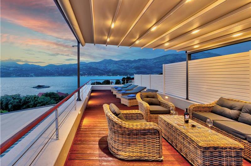 2 x 3 Bedroom Villas with Sea Views and Pools on Korcula Island, Sleeps 6 