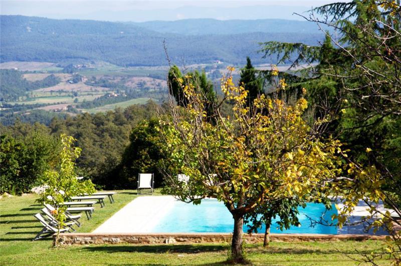 Villa in Tuscany, photograph 1