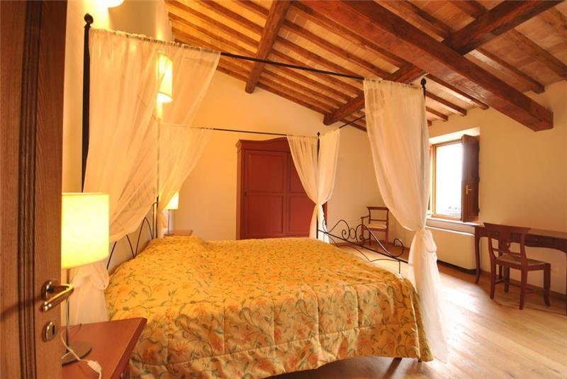 Villa in Tuscany, photograph 23