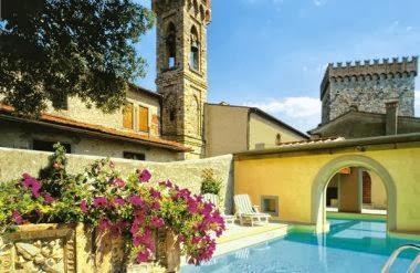Villa in Tuscany, photograph 1