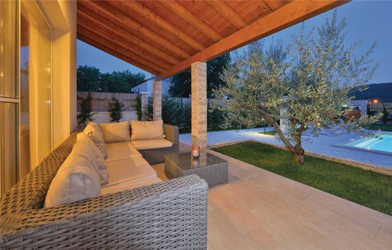 Villa in Sibenik, photograph 4