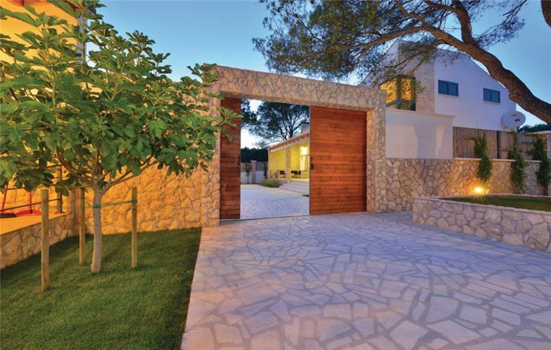 Villa in Sibenik, photograph 23