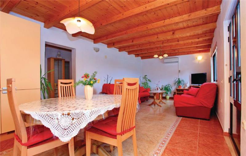 Beachfront villa in Lumbarda, photograph 14