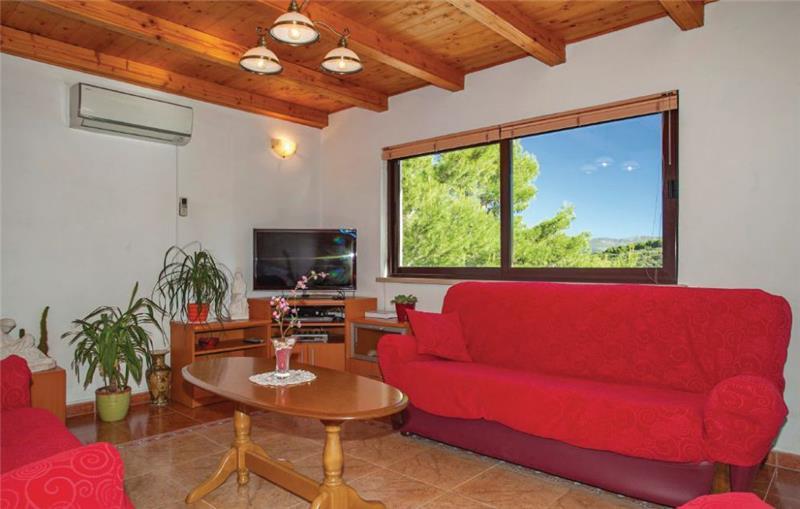 Beachfront villa in Lumbarda, photograph 16