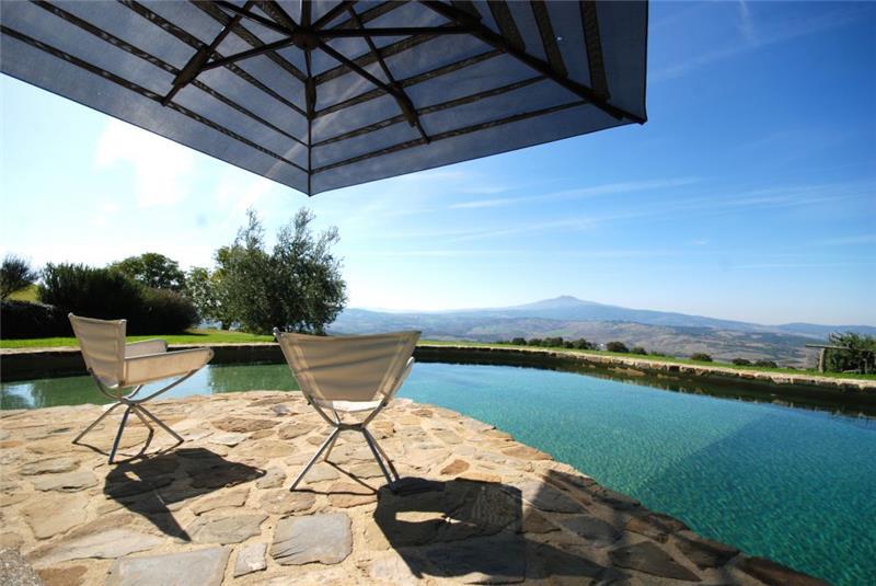 Villa in Tuscany, photograph 1