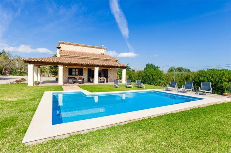 Villa in Mallorca, photograph 2