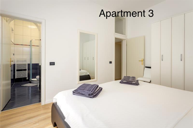 2 bedroom Seaside Apartments with pool in Medulin, Sleeps 4
