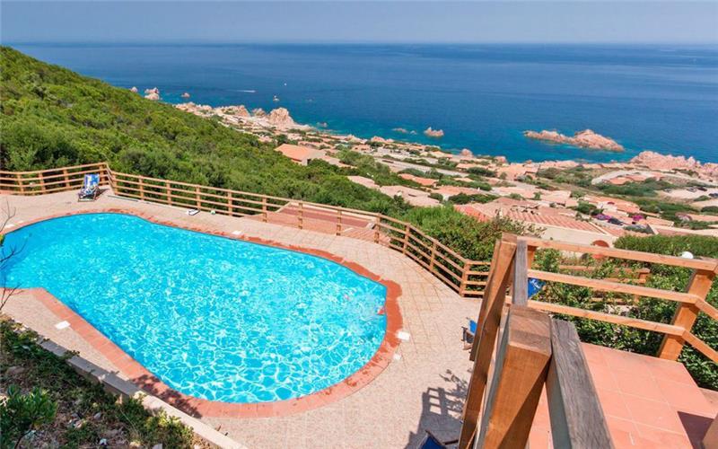 Sea-view villa in Sardinia, photograph 2