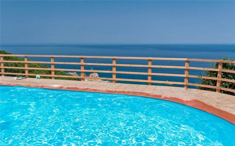 Sea-view villa in Sardinia, photograph 19