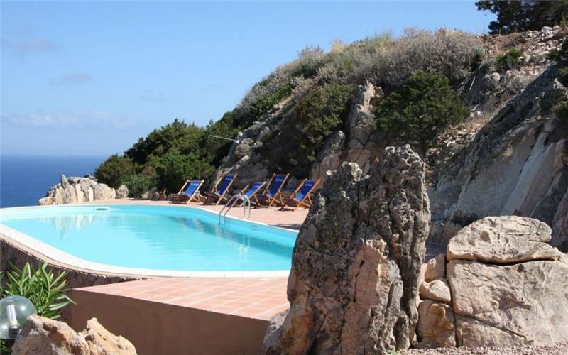 Sea-view villa in Sardinia, photograph 4