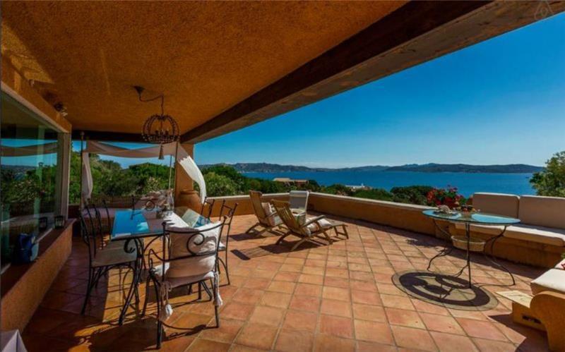 Sea-view villa in Sardinia, photograph 10