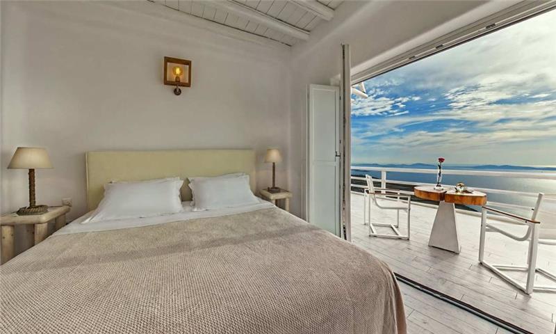 Sea-view villa in Fanari, photograph 15