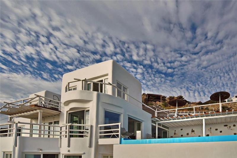 Sea-view villa in Fanari, photograph 6
