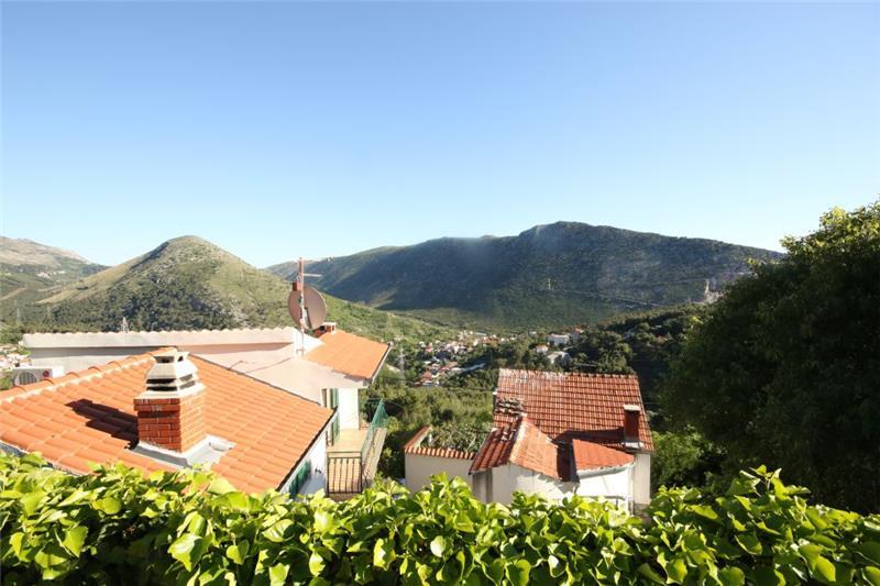 Sea-view villa in Zrnovnica, photograph 10