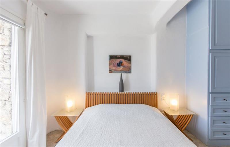 3 Bedroom Villa with Infinity Pool near Super Paradise Beach on Mykonos, Sleeps 6