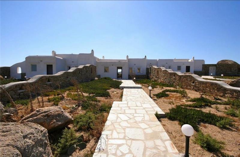 Sea-view villa in Super Paradise, photograph 18