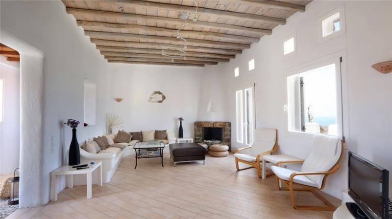Sea-view villa in Super Paradise, photograph 9