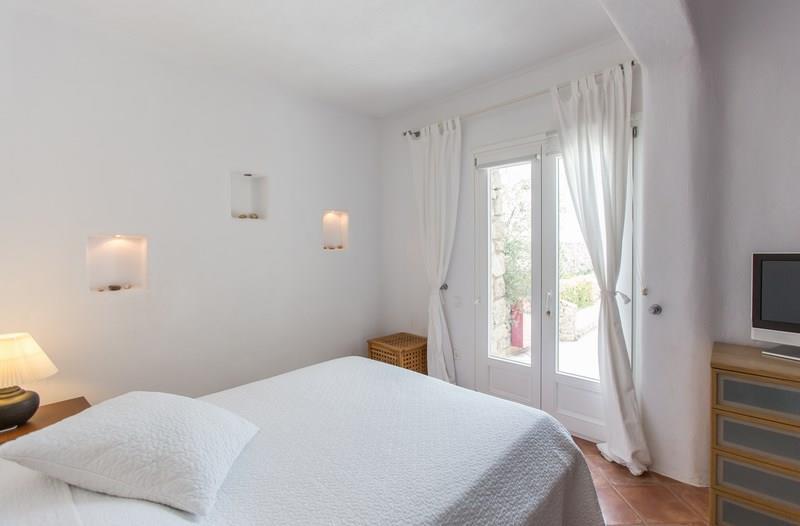 4 Bedroom Villa with Pool near Super Paradise Beach on Mykonos, Sleeps 8