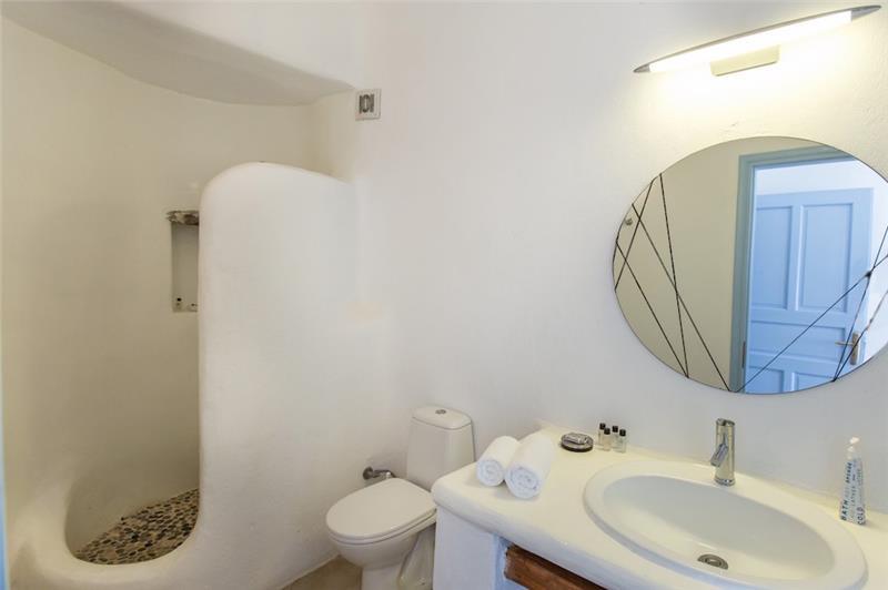 Sea-view villa in Super Paradise, photograph 11