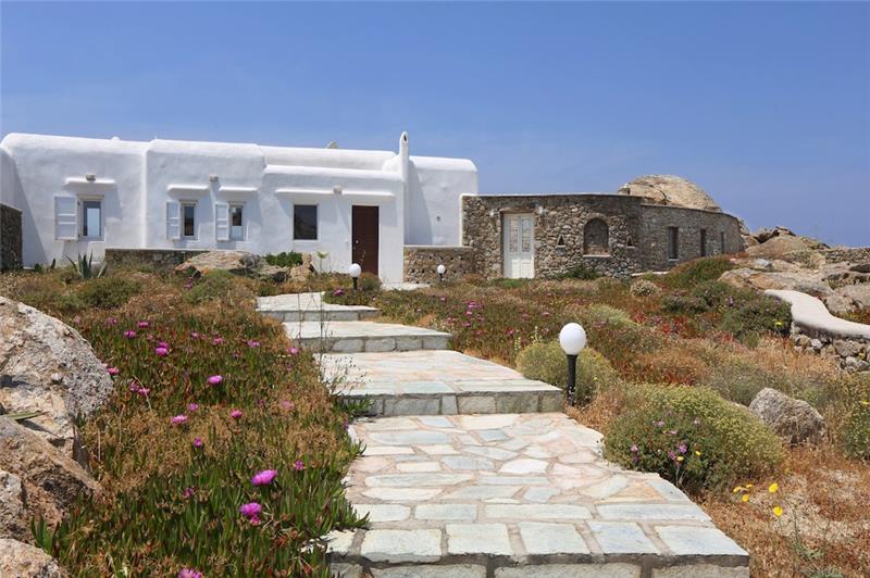 Sea-view villa in Super Paradise, photograph 17