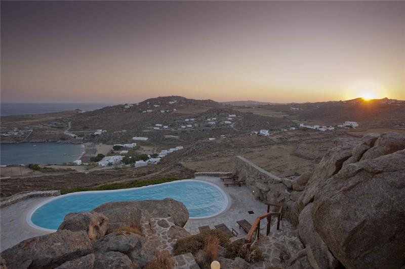 Sea-view villa in Super Paradise, photograph 19