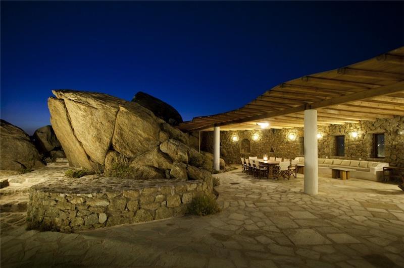 Sea-view villa in Super Paradise, photograph 18