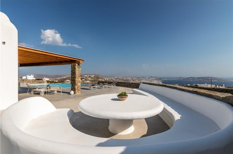 6 Bedroom Villa with Pool in Tourlos on Mykonos, Sleeps 12-15