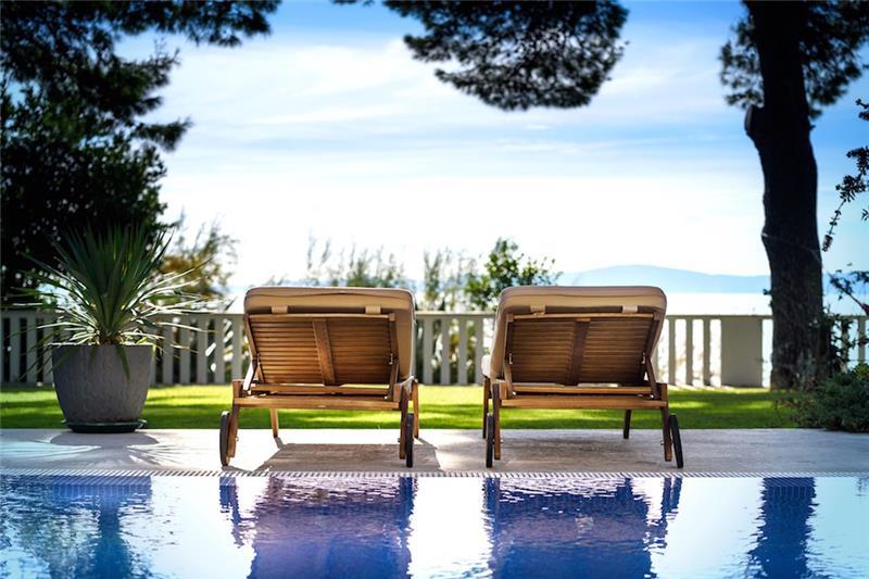 Beachfront villa in Split, photograph 13