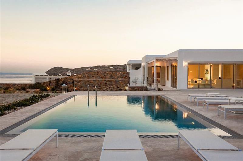 4 Bedroom Villa with Pool in Elia on Mykonos, Sleeps 8