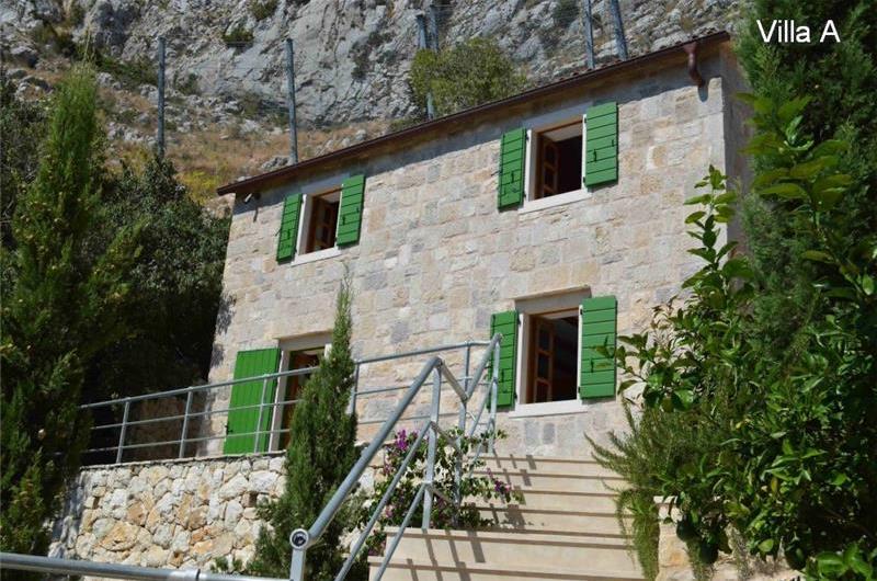 3 Stone Cottages with Pool and Views over Omis Bay, Sleeps 12-15
