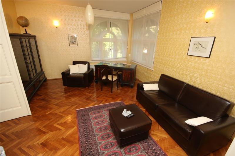 Sea-view villa in Split, photograph 11