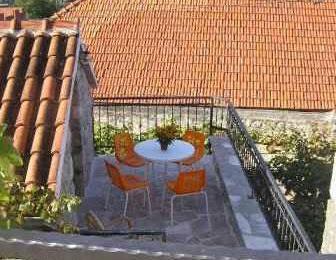 Dalmatian Cottage On Brac Island Apartment For Rent In Splitska