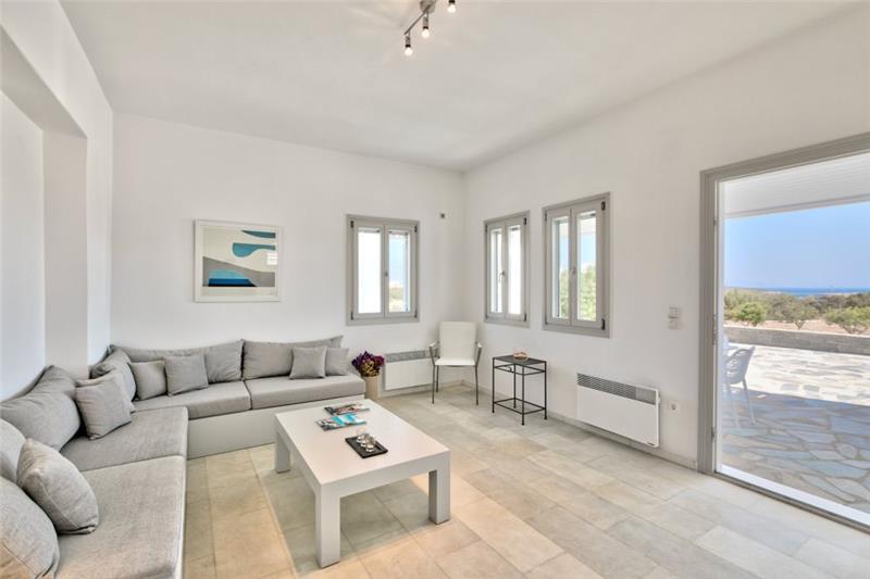 Sea-view villa in Santa Maria, photograph 14