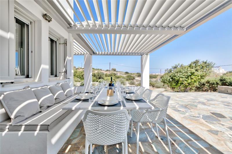 Sea-view villa in Santa Maria, photograph 12
