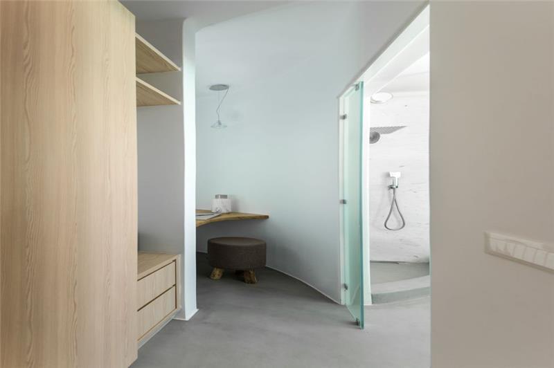 Sea-view villa in Pyrgos, photograph 8