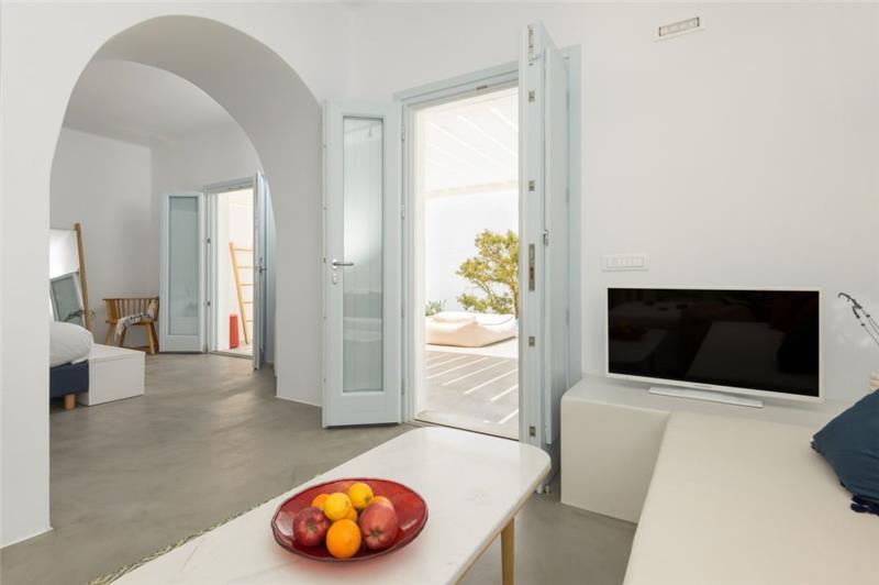 Sea-view villa in Pyrgos, photograph 11