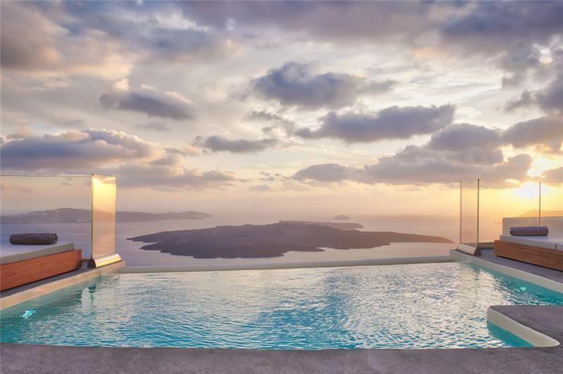 Sea-view villa in Firostefani, photograph 12