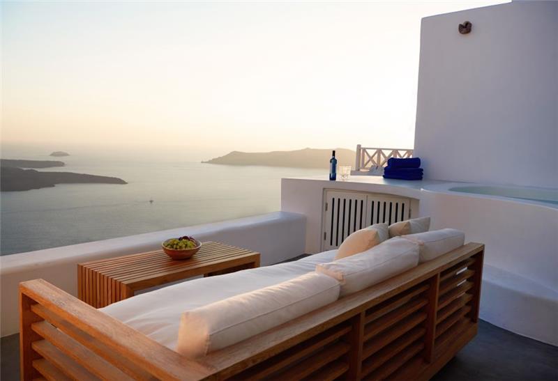Sea-view villa in Imerovigli, photograph 4