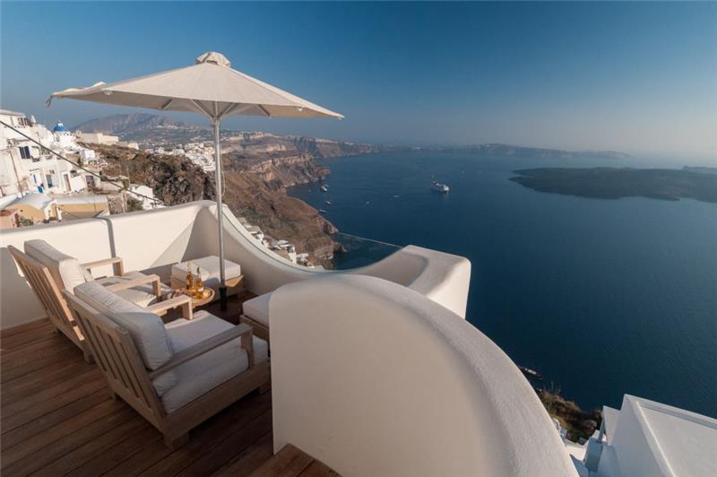 Sea-view villa in Imerovigli, photograph 3