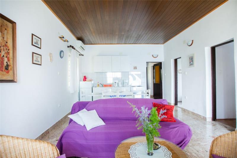 Beachfront villa in Seget Vranjica, photograph 7
