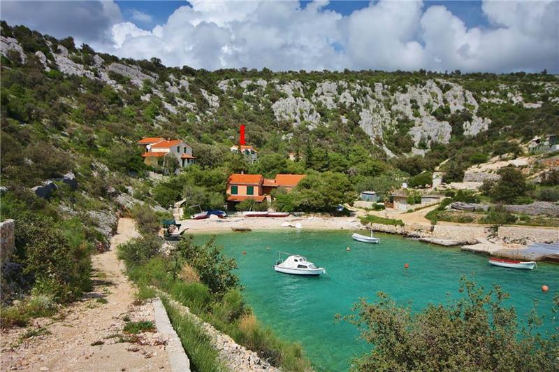 Beachfront villa in Sevid, photograph 1
