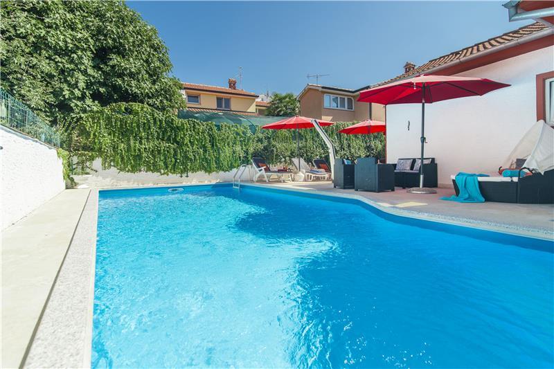 Villa in Porec, photograph 3