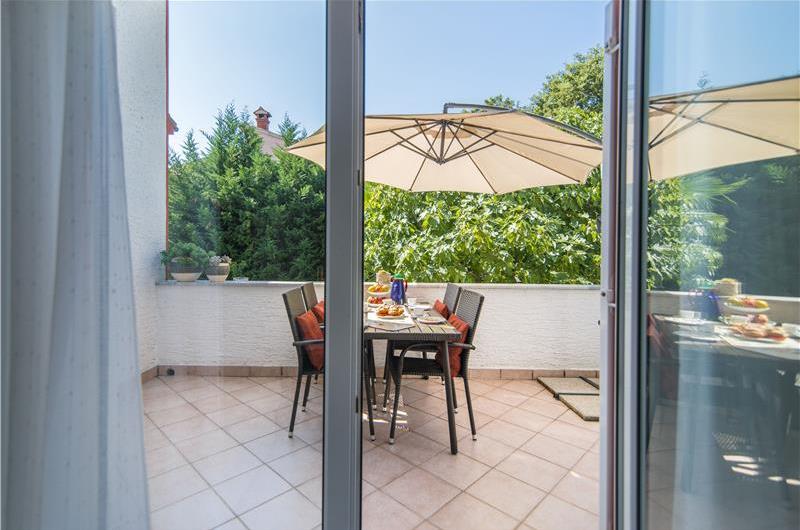 4 Bedroom Villa with Pool and Annex near Porec, Sleeps 8