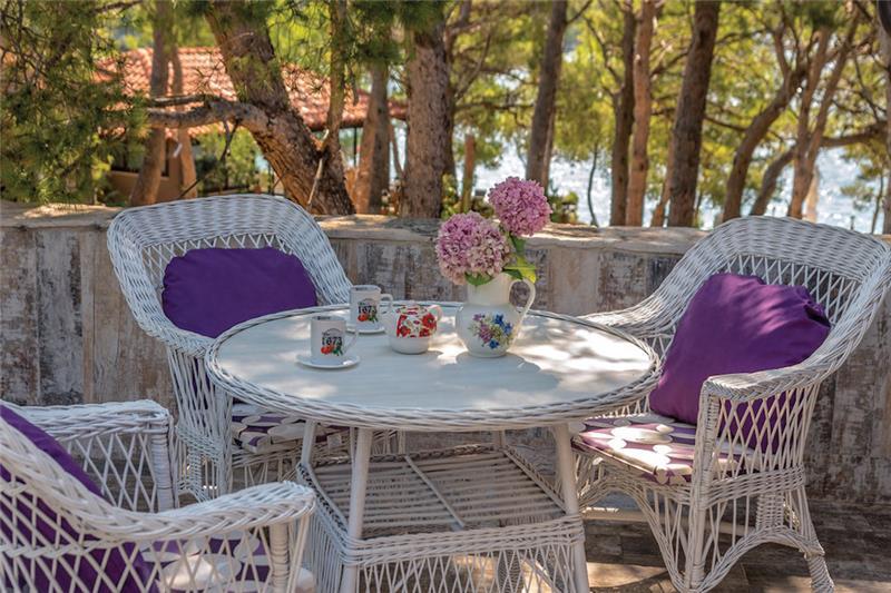 Beachfront villa in Milna, photograph 12