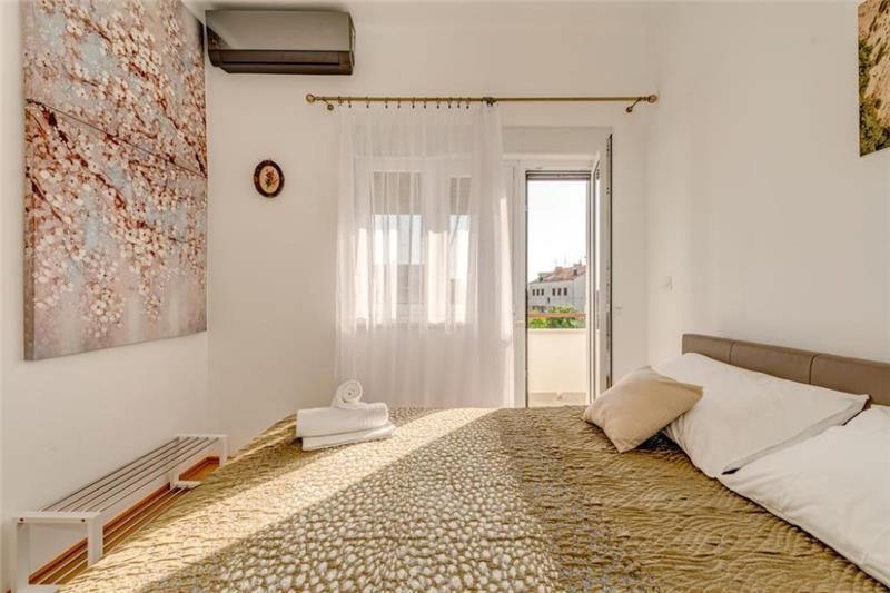 Villa in Split, photograph 14