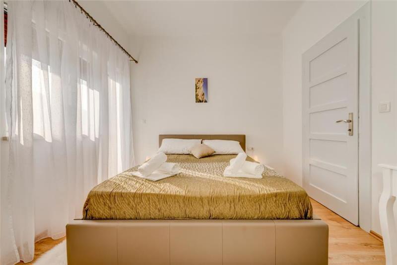 Villa in Split, photograph 16