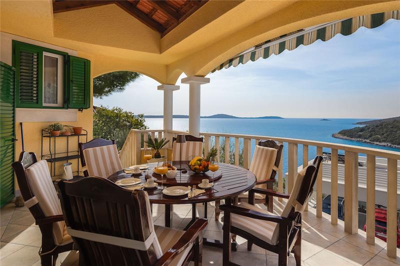 Beachfront villa in Uvala Ljubljeva, photograph 5